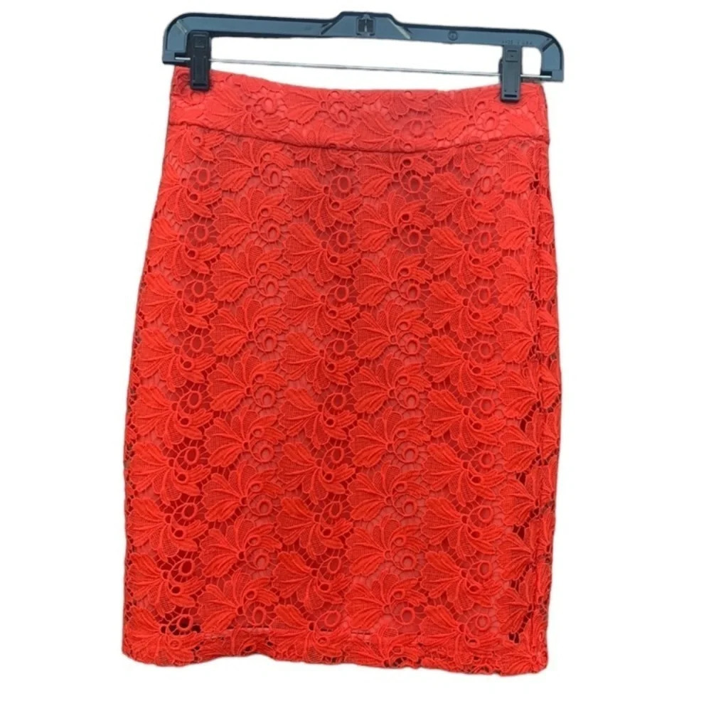 Ann Taylor Women's petite 00P Red Lace Overlay Pencil knee length Skirt